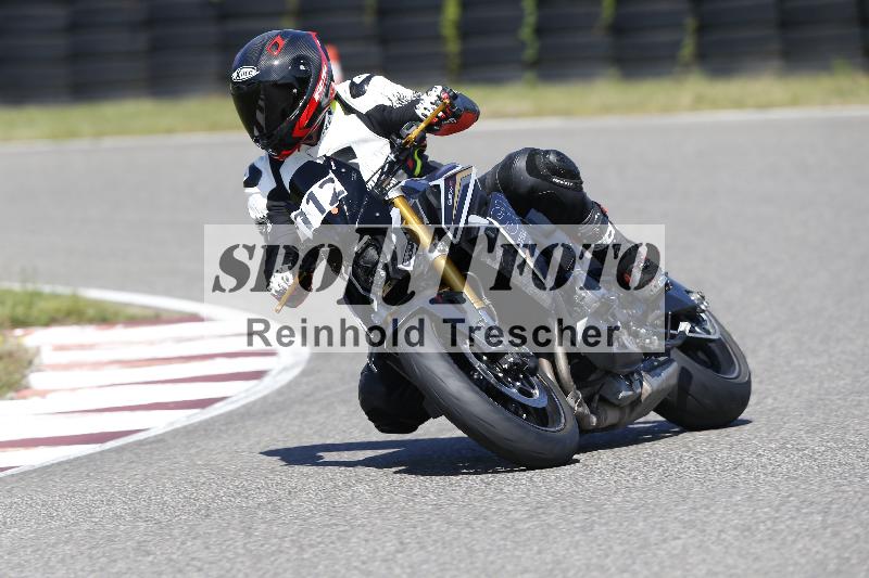 Archiv-2025/48 25.08.2025 Cornu Master School ADR/rot-rouge/112